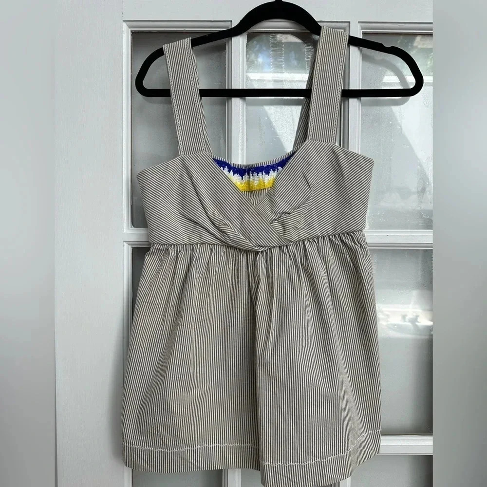 Vera Wang Lavender Label Silk Lined Grey Stripe Sleeveless Jeweled Blouse Size 2